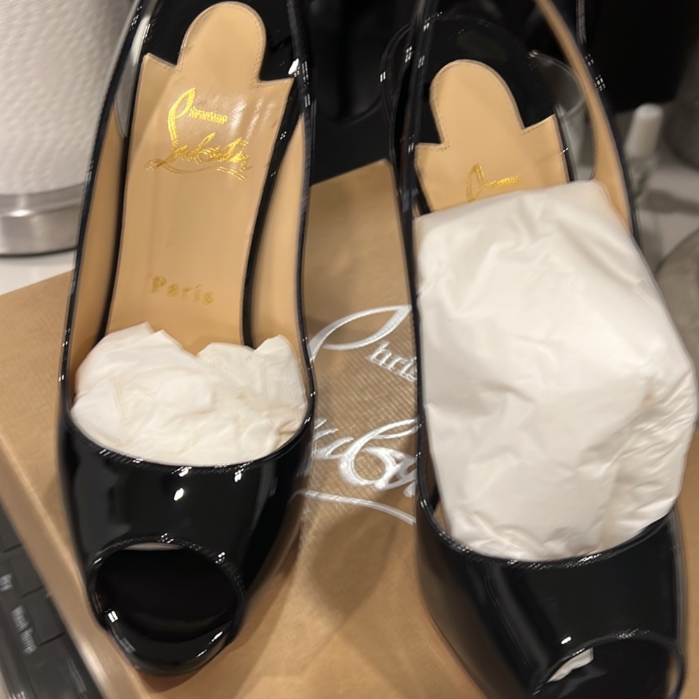 CHRISTIAN LOUBOUTIN GAMMA TALON 120 PATENT LEATHER. SIZE 38.5 / 8 1/2